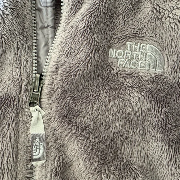 The North Face Women's Light Gray Osito Jacket - Picture 4 of 6
